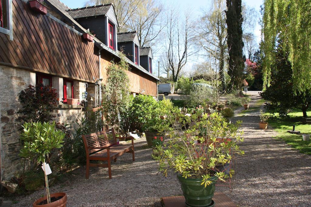 Moulin De La Beraudaie Bed & Breakfast Bohal Exterior photo